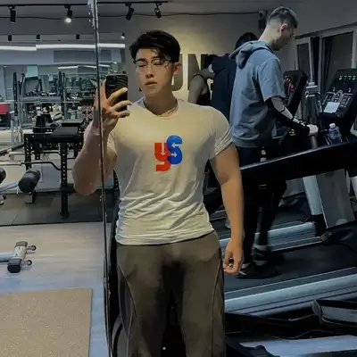 杨一
